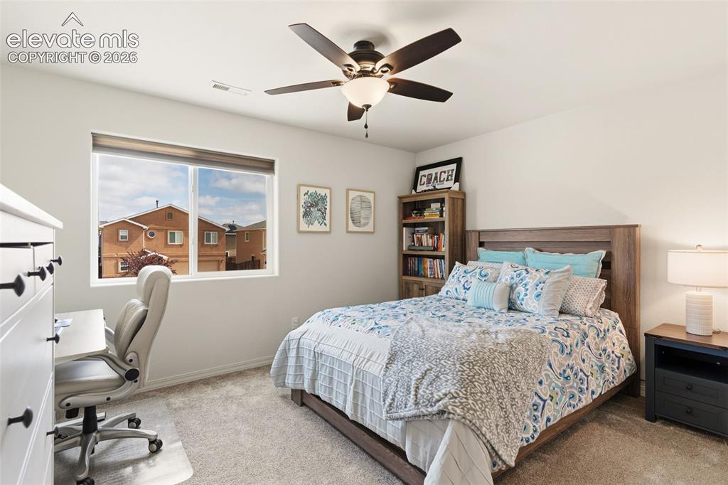 Image 13 of 30: Bedroom