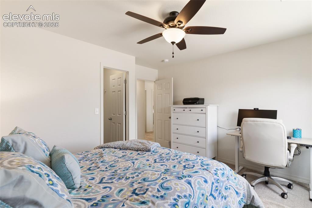 Image 14 of 30: Bedroom