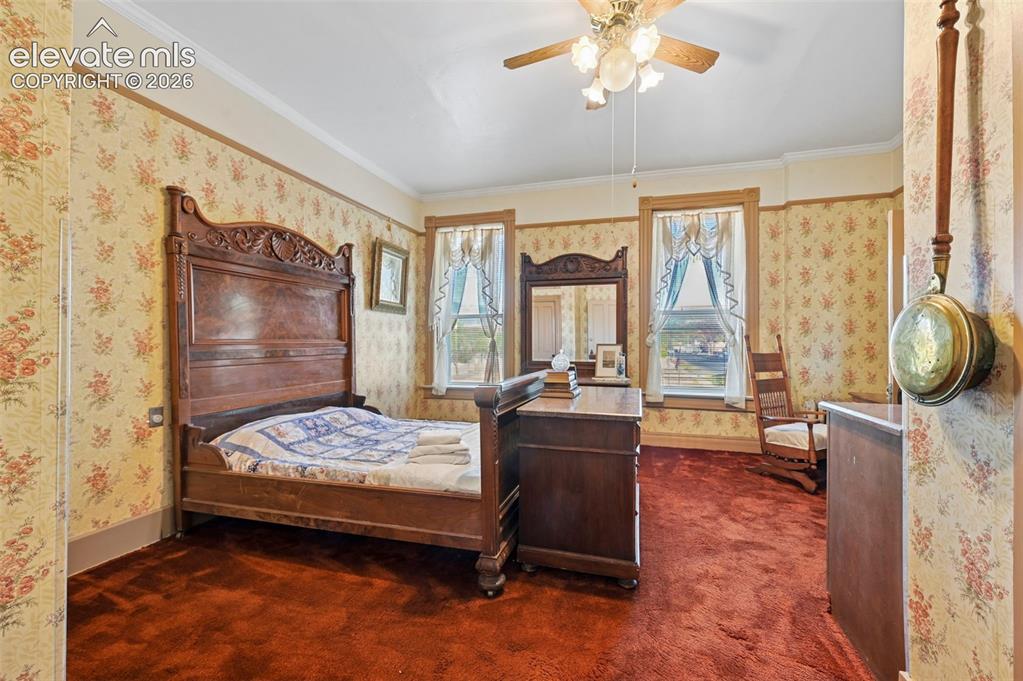 Image 14 of 28: Bedroom