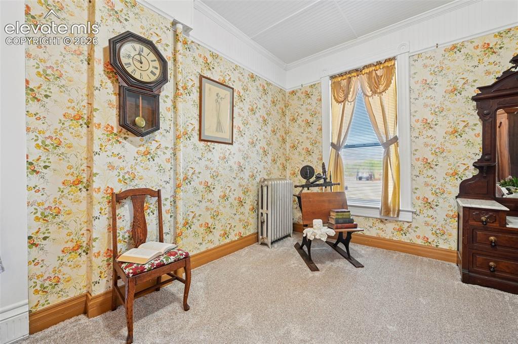 Image 17 of 28: Sitting Room