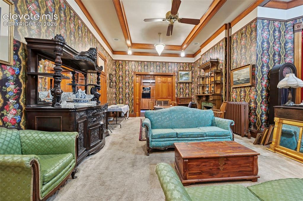 Image 19 of 28: Lobby