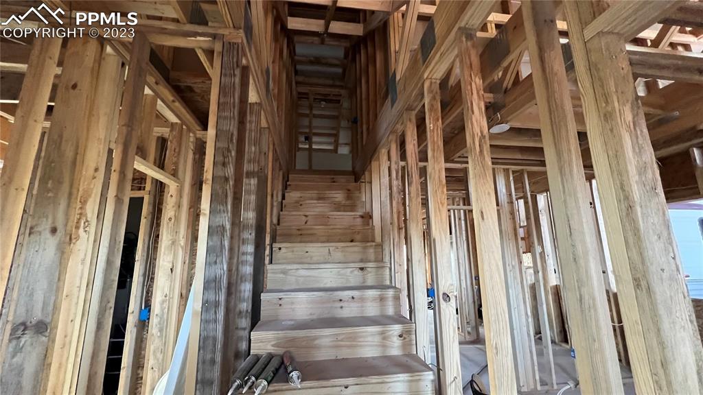Listing 2330533, Image 19 of 29