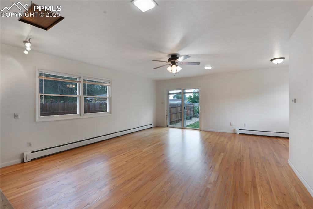 Image 12 of 40: Family Room