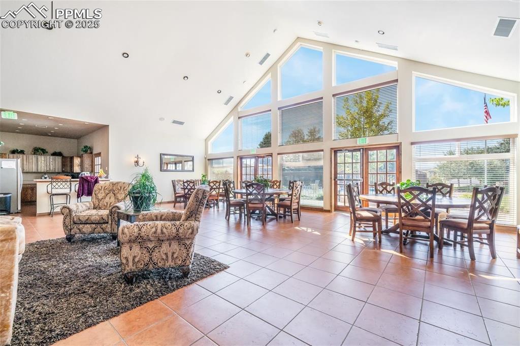 Image 43 of 44: Living Room