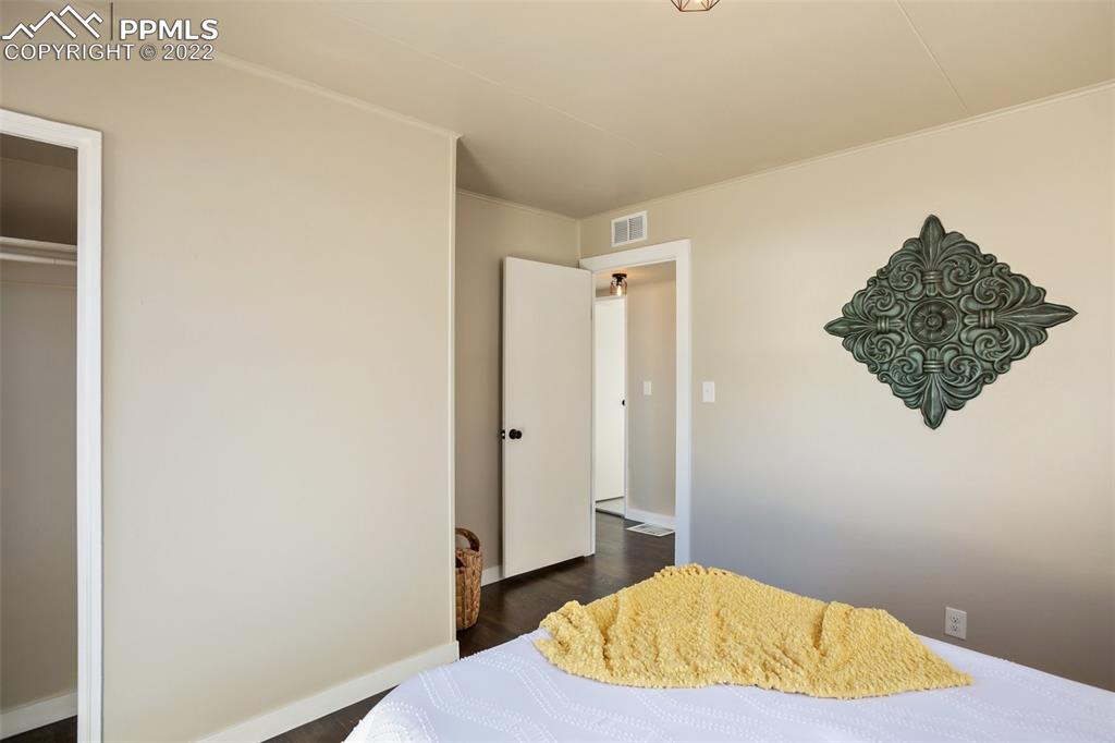 Listing 2332013, Image 18 of 35