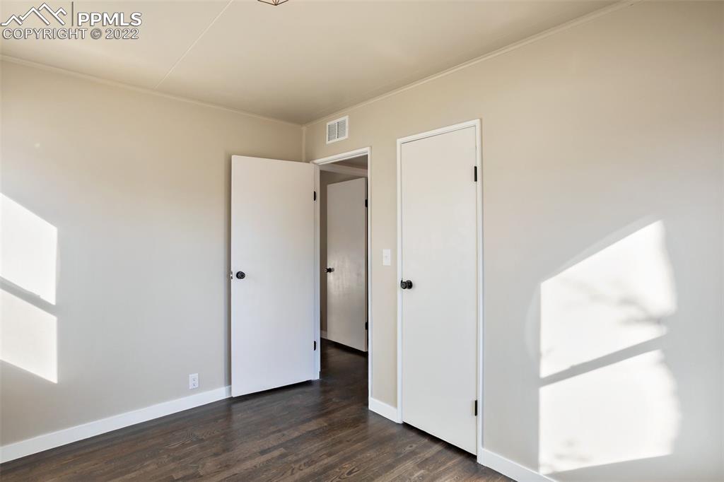 Listing 2332013, Image 22 of 35