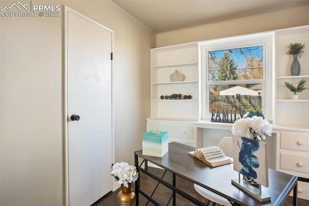 Listing 2332013, Image 25 of 35