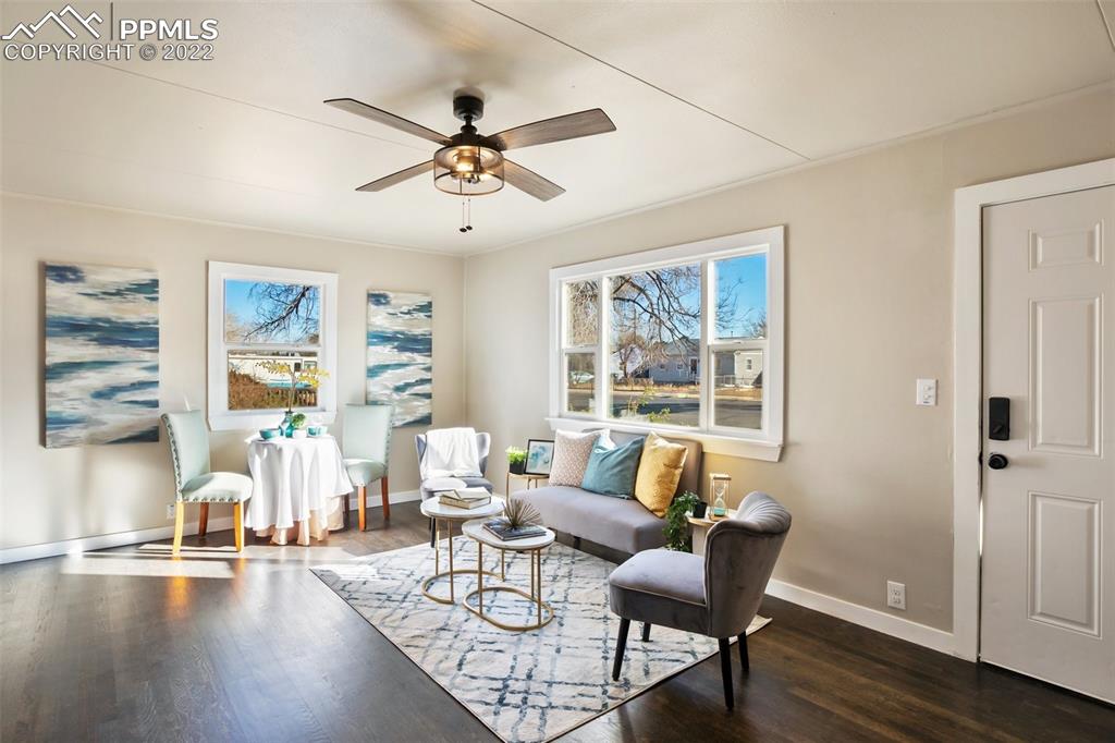 Listing 2332013, Image 3 of 35