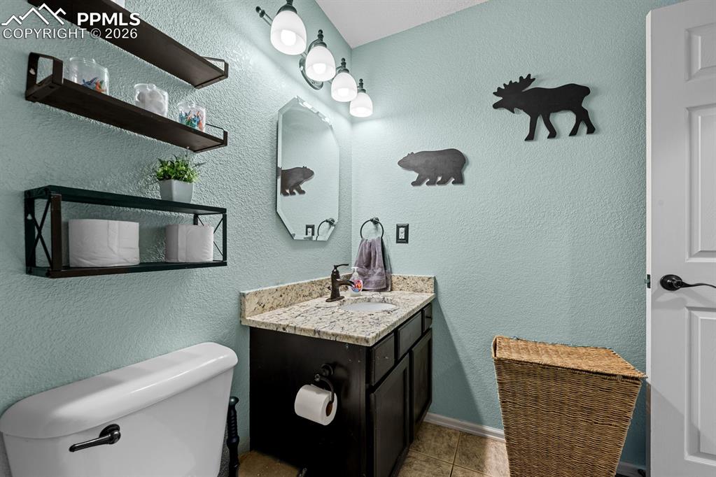 Image 18 of 38: Bathroom