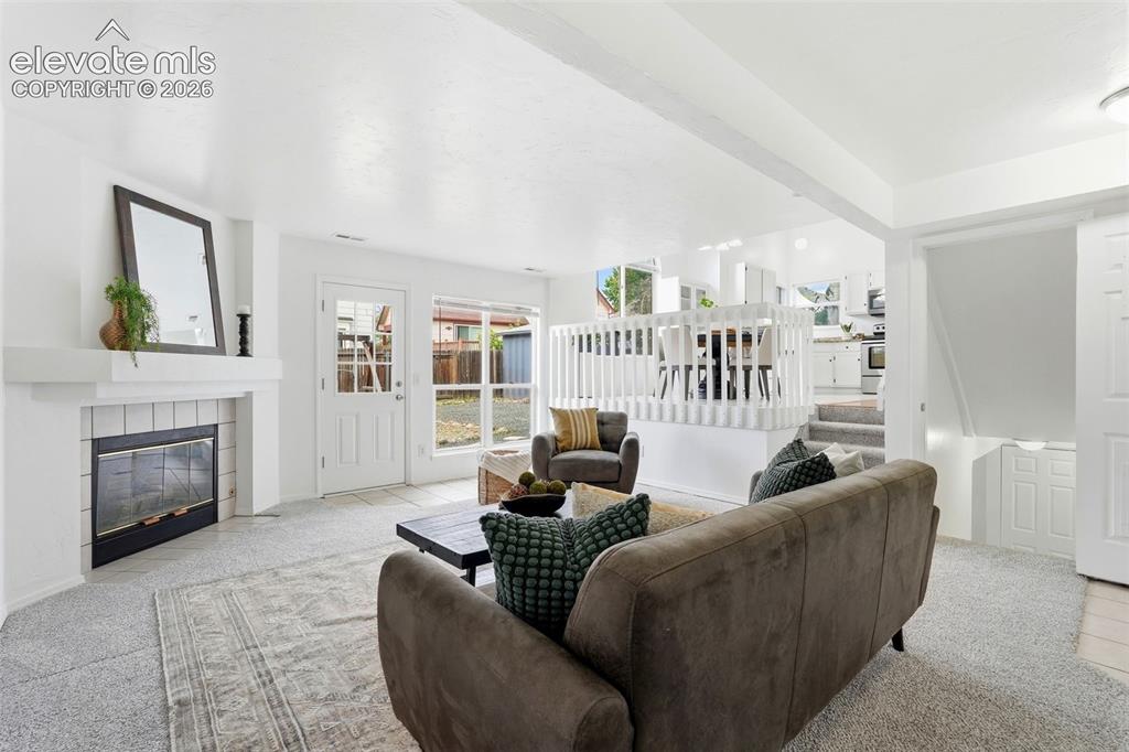 Image 18 of 43: Living Room
