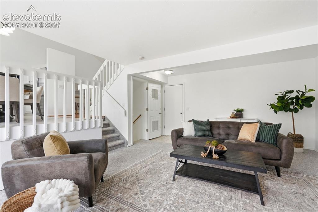 Image 19 of 43: Living Room