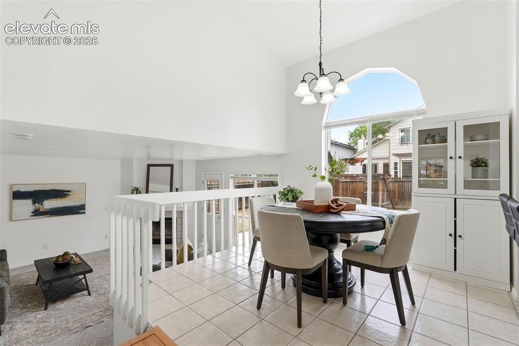 Image 7 of 43: Dining Area