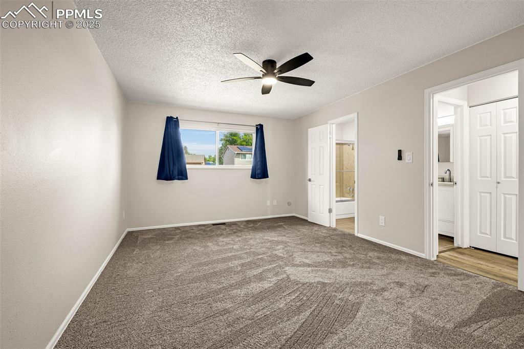 Image 16 of 45: Bedroom