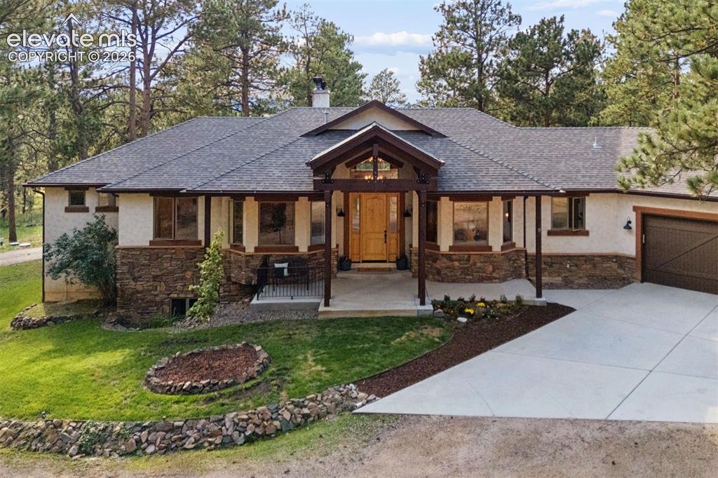 Image 8 of 50: Front of Structure