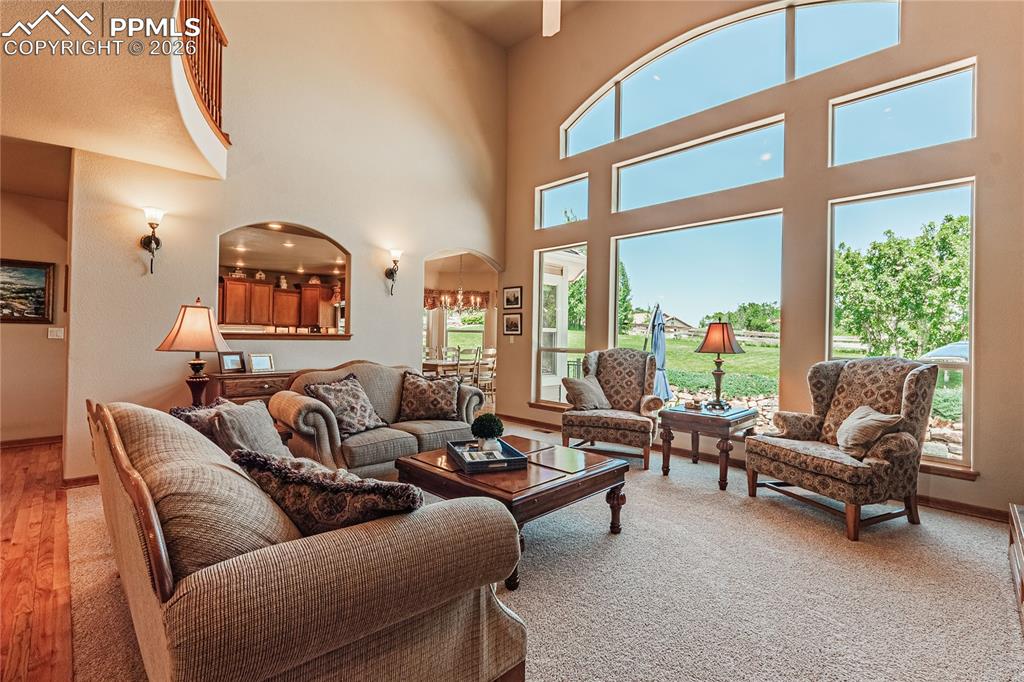 Image 13 of 50: Living Room