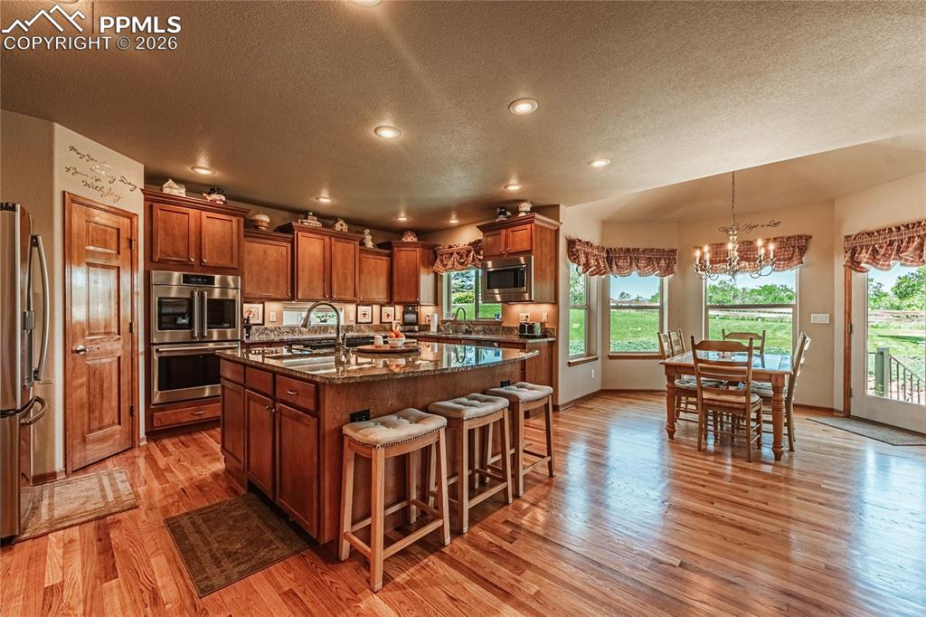 Image 3 of 50: Kitchen