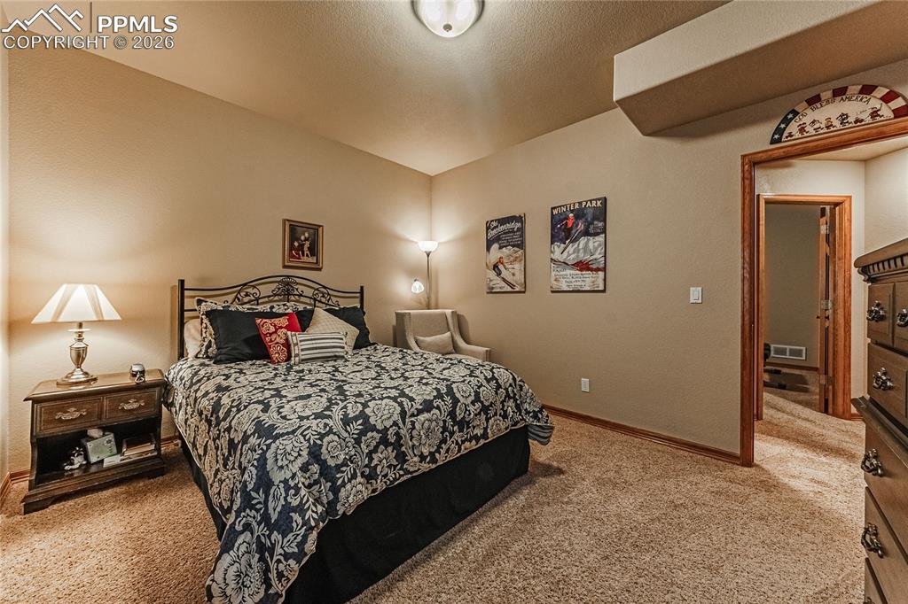 Image 42 of 50: Bedroom