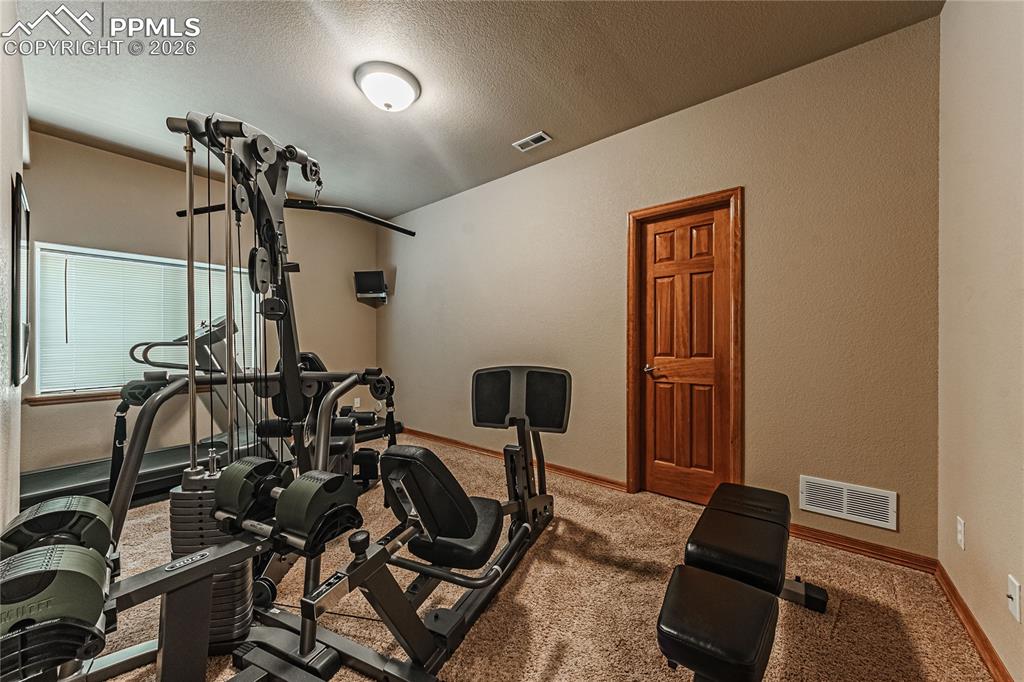 Image 43 of 50: Bedroom