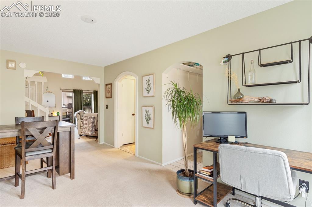 Image 15 of 32: Office