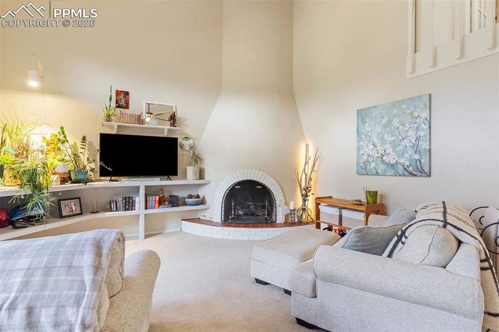 Image 9 of 32: Living Room