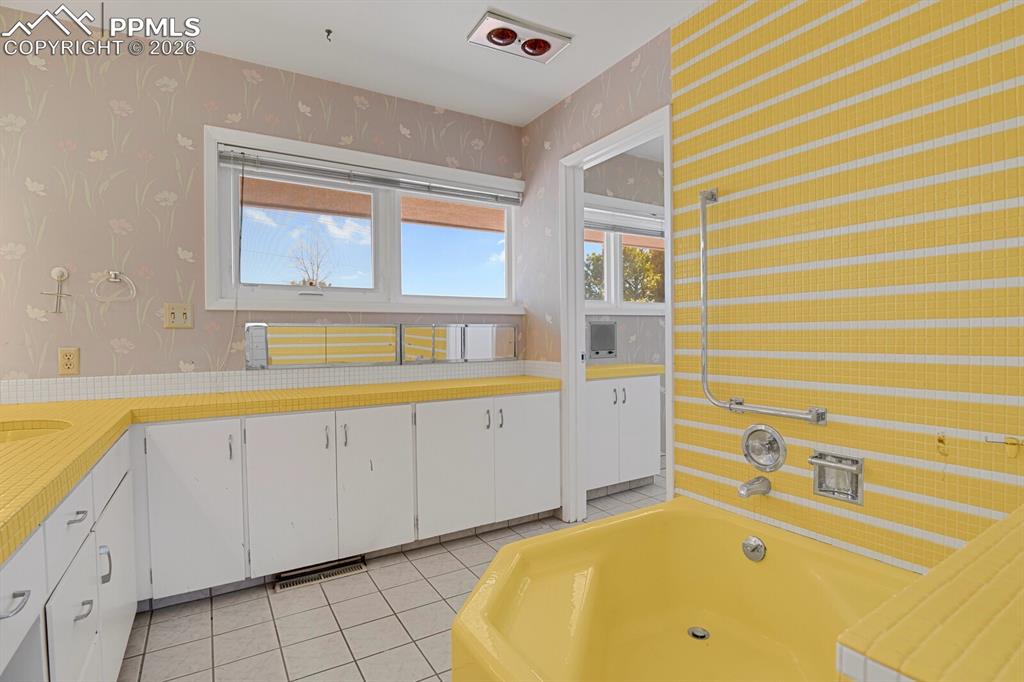 Image 24 of 49: Master Bathroom