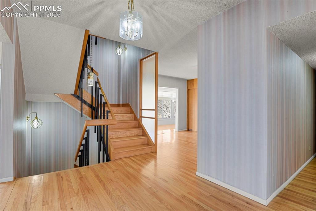 Image 5 of 49: Entrance Foyer