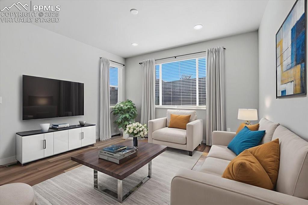 Image 8 of 34: Virtually Staged