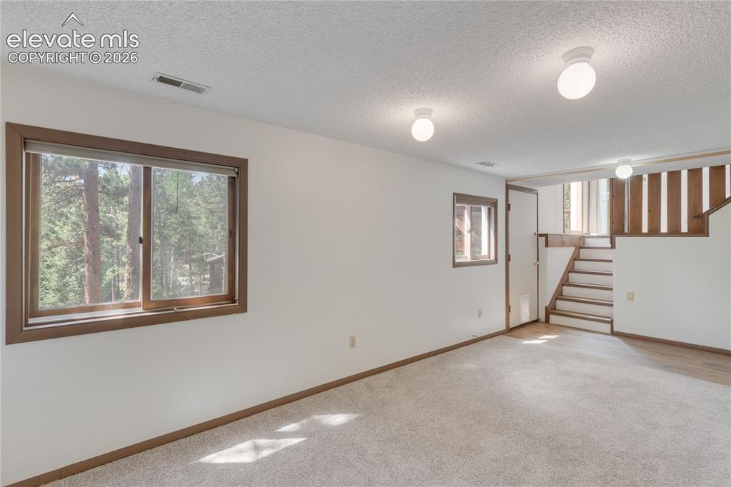 Image 33 of 44: Bonus Room