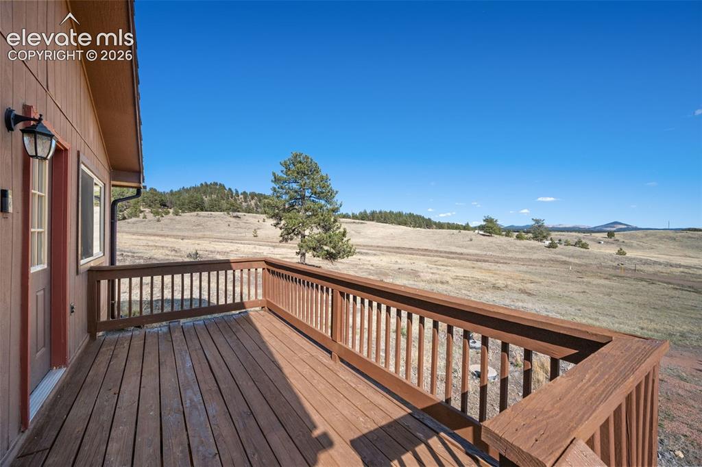 Image 5 of 41: Deck