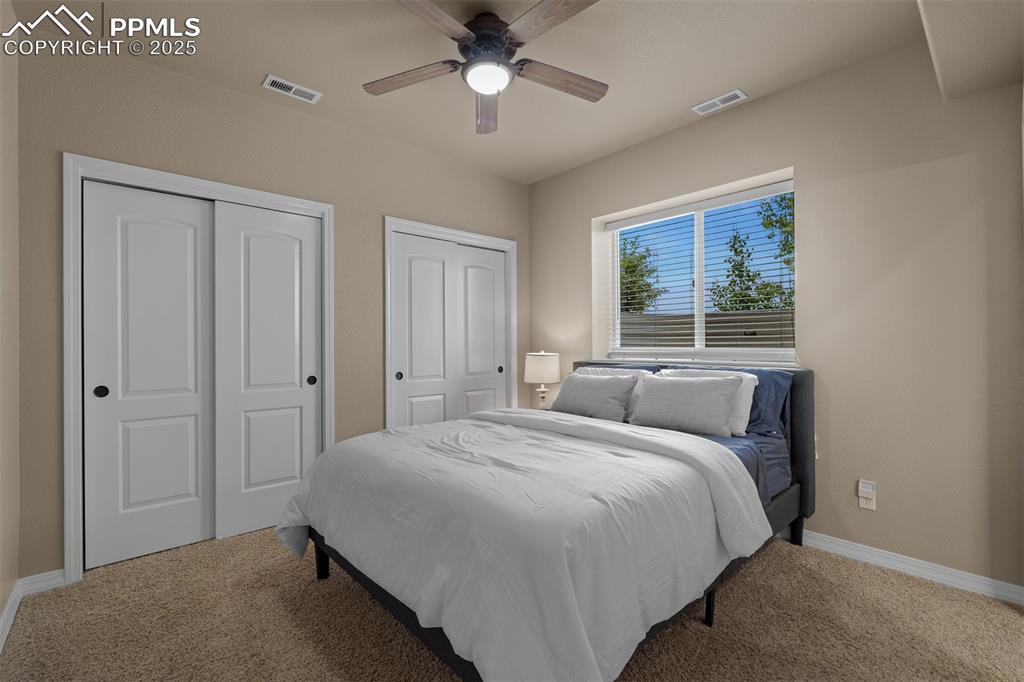 Image 41 of 48: Bedroom