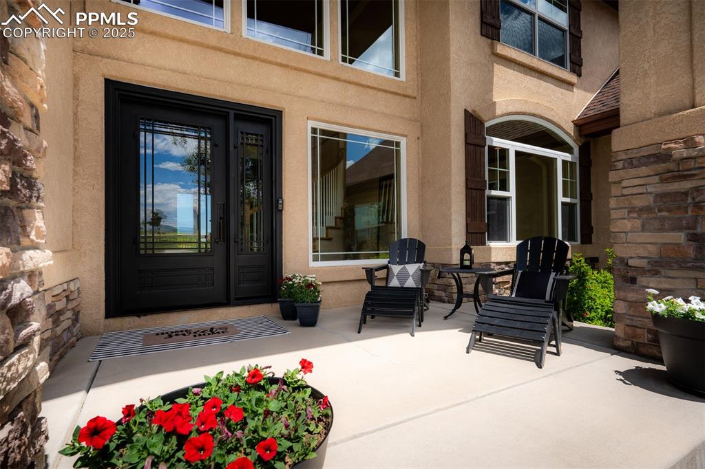 Image 9 of 48: Entry