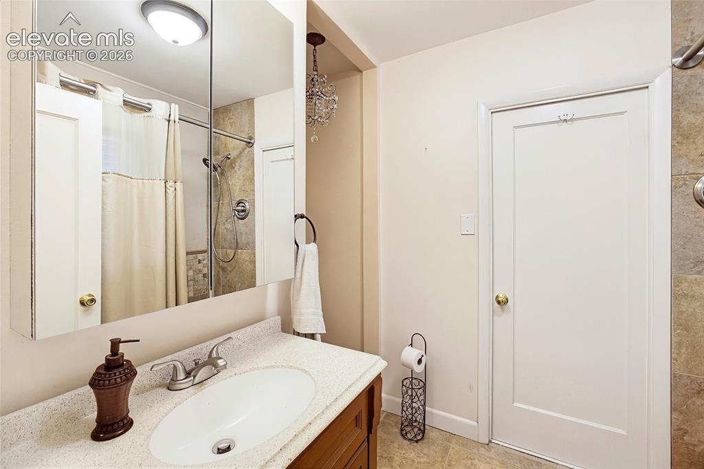Image 38 of 42: 2nd bathroom