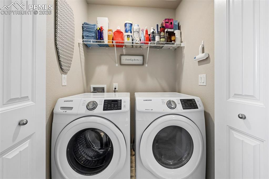 Image 19 of 31: Laundry