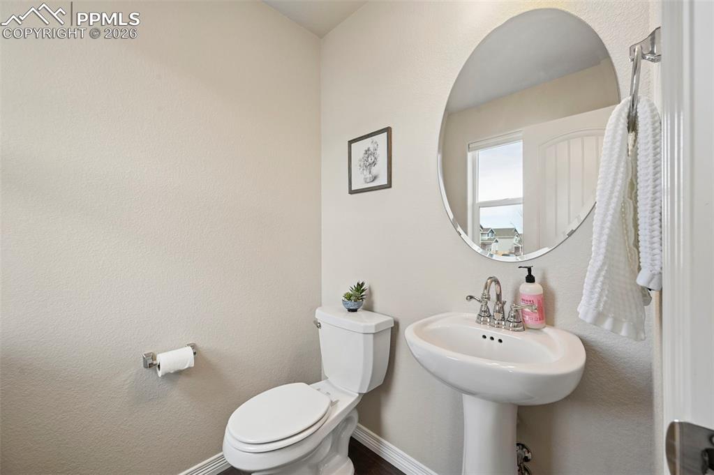 Image 25 of 31: Bathroom