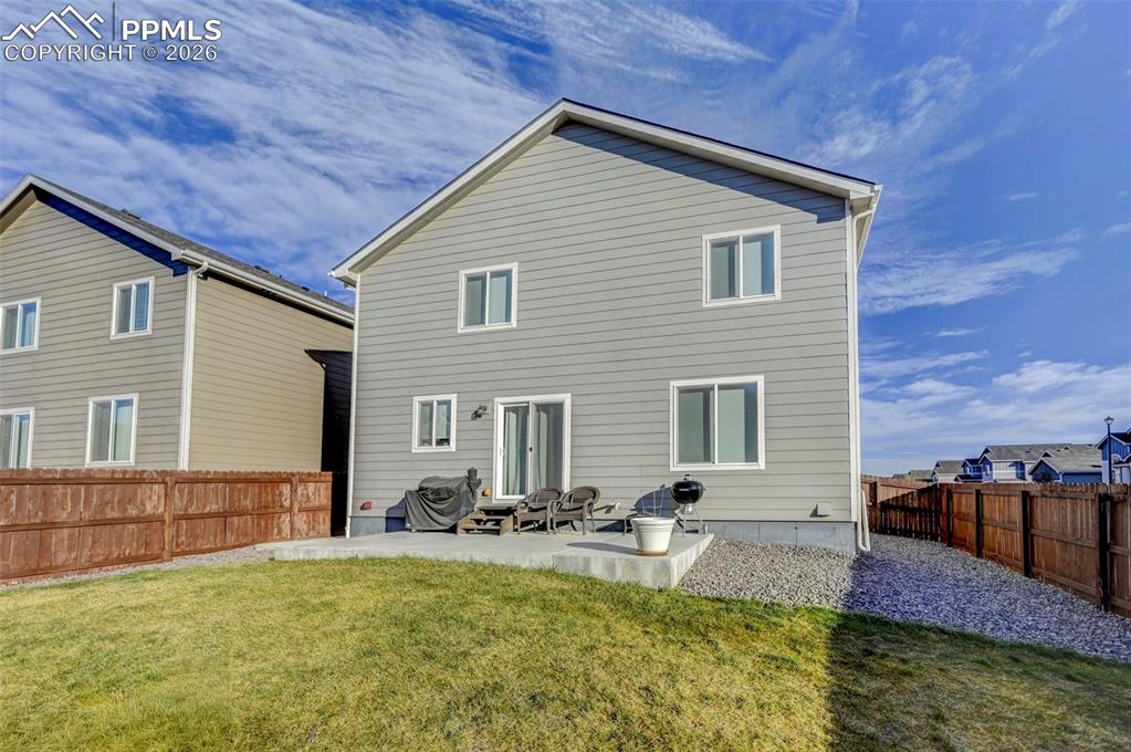 Image 29 of 31: Back of Structure