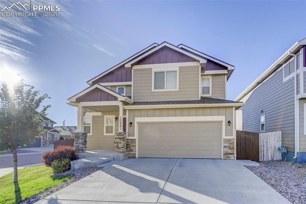 Image 30 of 31: Front of Structure