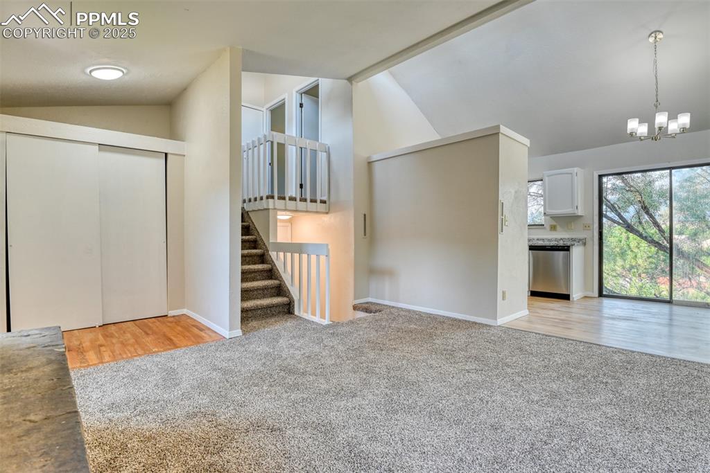 Image 4 of 27: Living Room