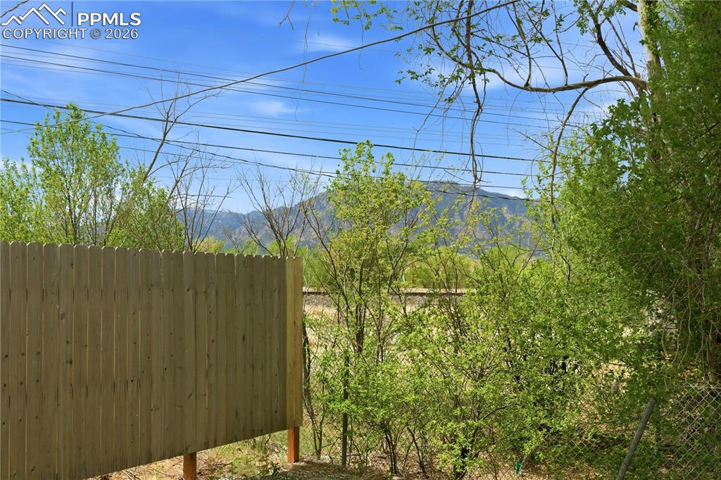 Image 19 of 19: Beautiful view of the mountains