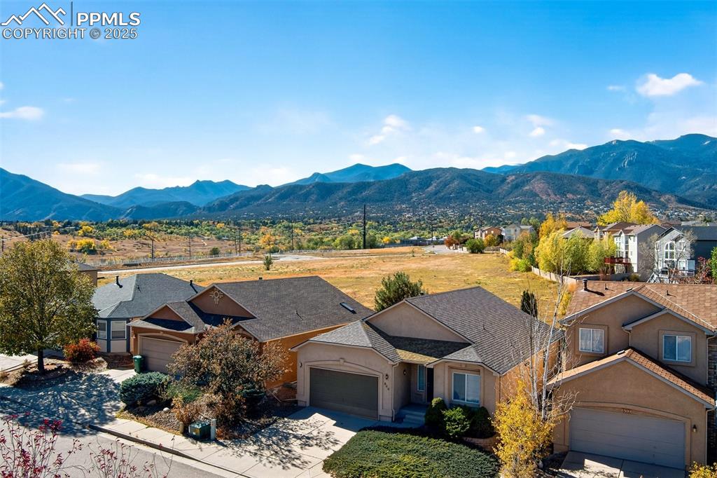 Image 5 of 41: Beautiful mountain views