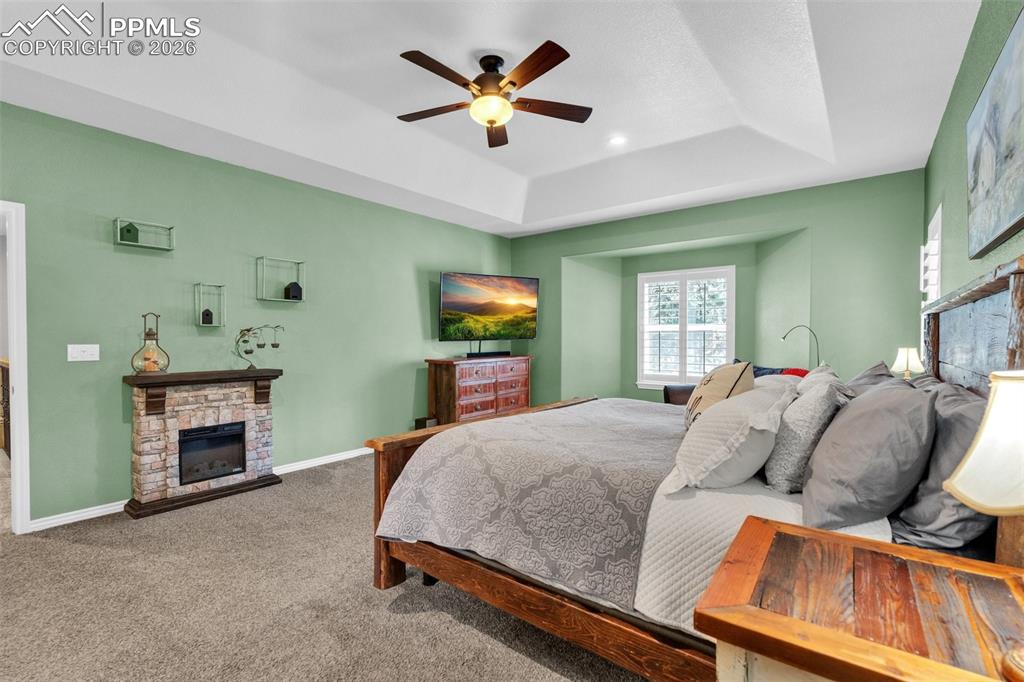 Image 20 of 49: Bedroom