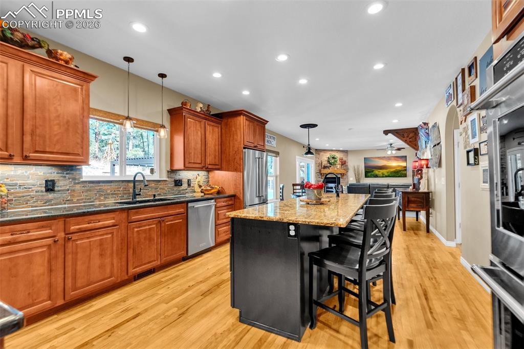 Image 9 of 49: Kitchen