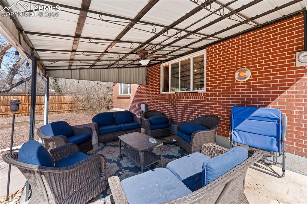 Image 36 of 44: Patio