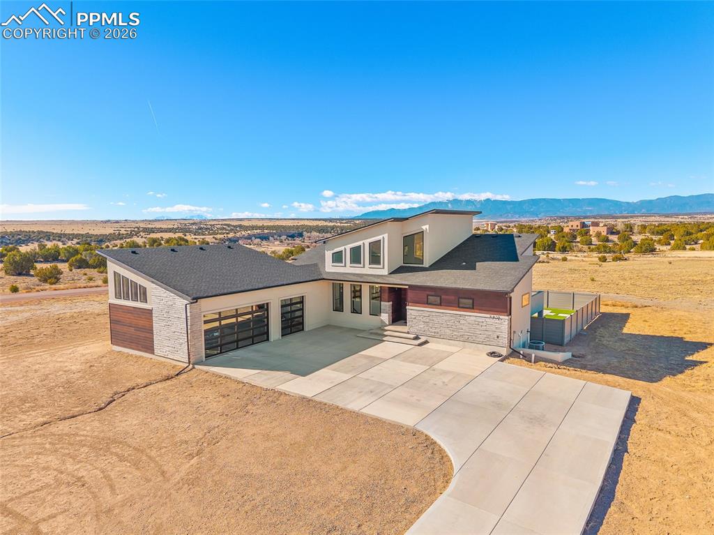 Image 1 of 34: Front of Structure