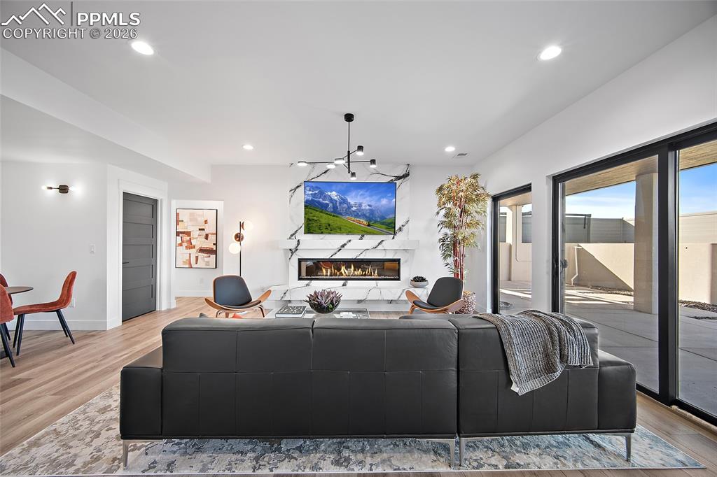 Image 27 of 34: Living Room