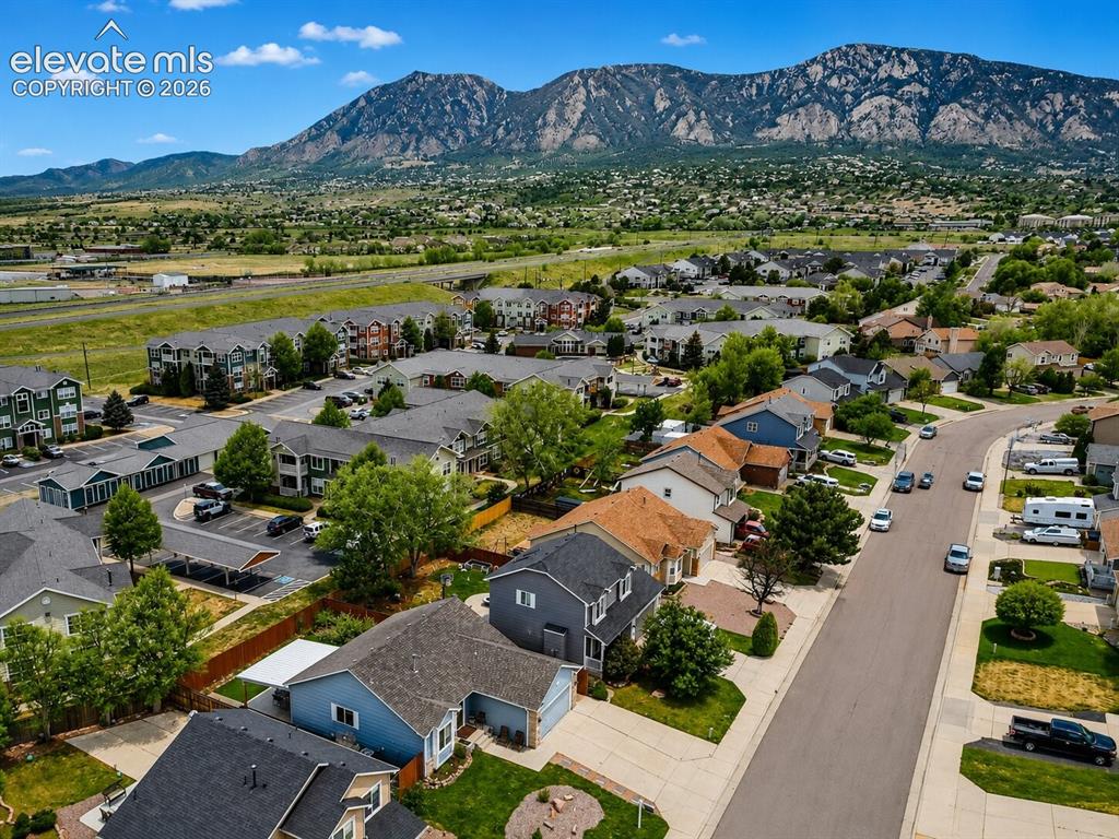 Image 17 of 17: sweeping backyard views