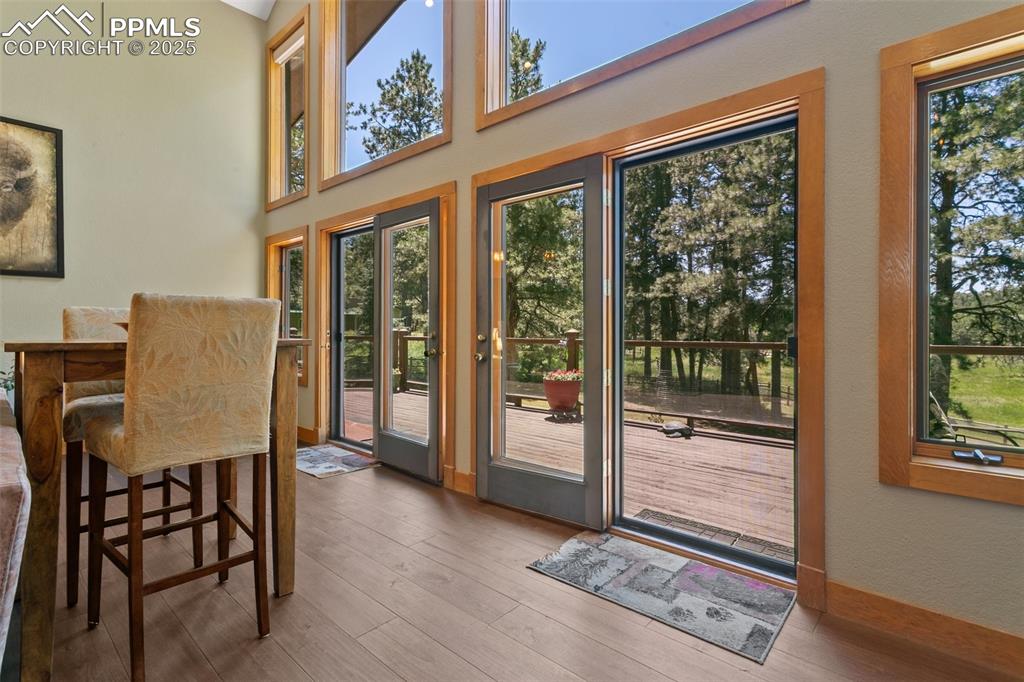 Image 30 of 50: Family Room