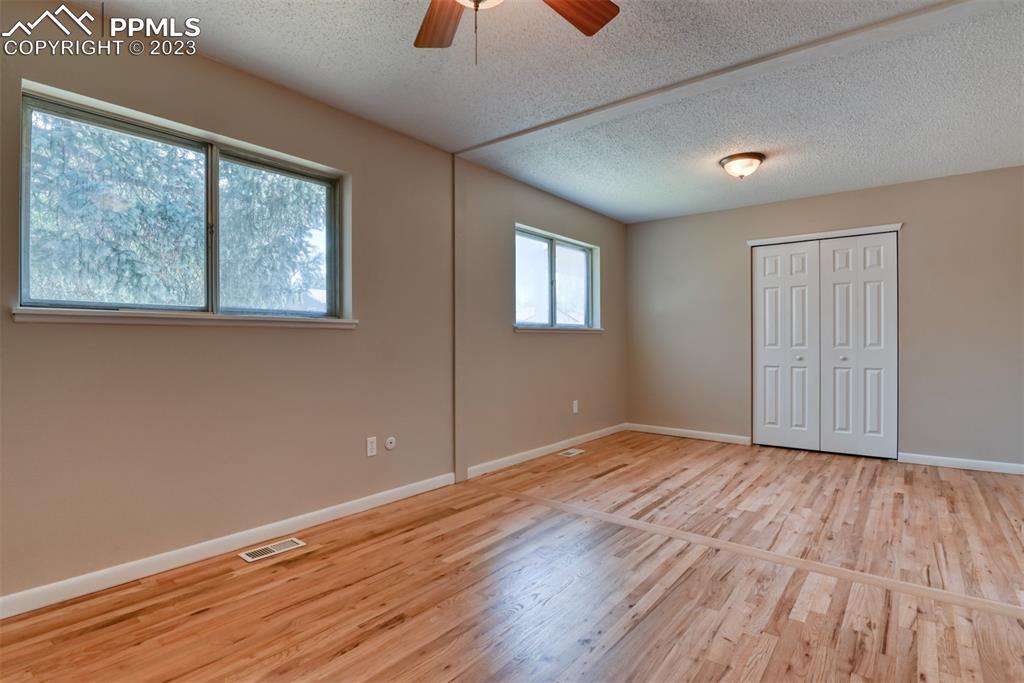 Listing 2355294, Image 20 of 50
