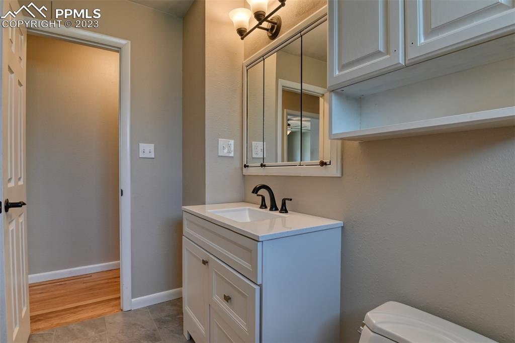 Listing 2355294, Image 24 of 50