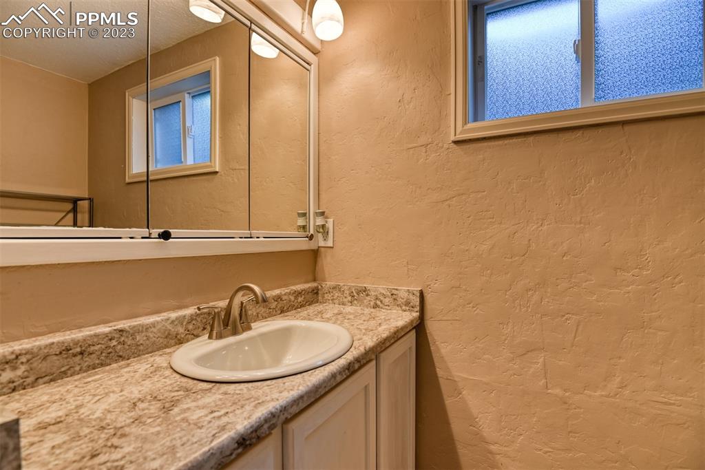 Listing 2355294, Image 33 of 50