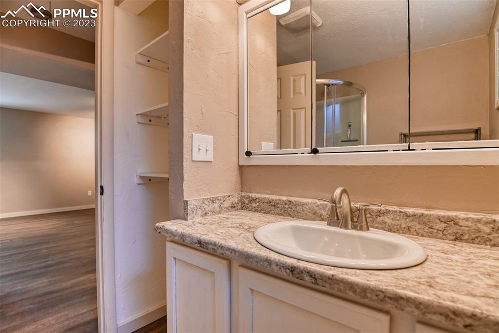 Listing 2355294, Image 34 of 50